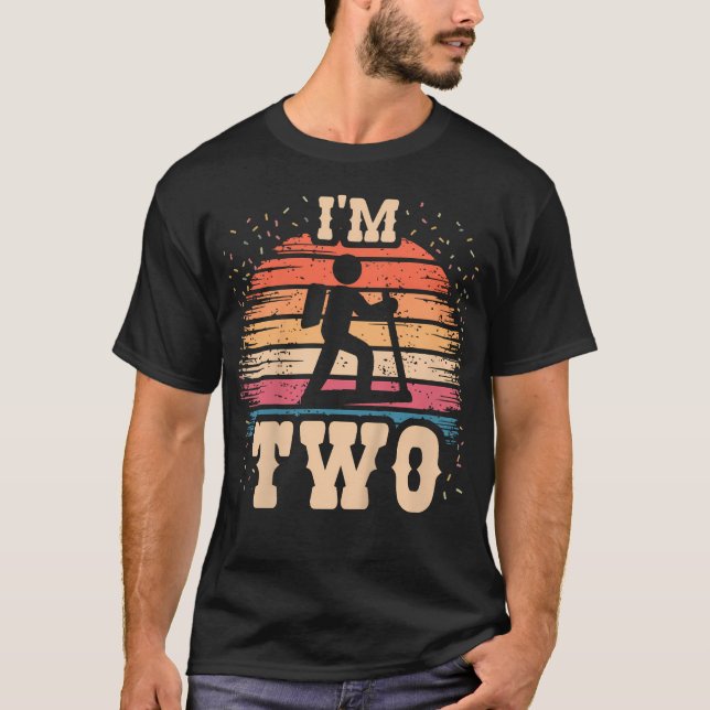 Vandring 2 Års Födelsedags Pojke Flicka 2:a Vandra T Shirt (Framsida)