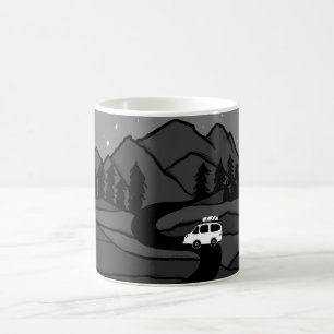 Vanlife Road Resa Campervan Mountain Måne Stars Kaffemugg
