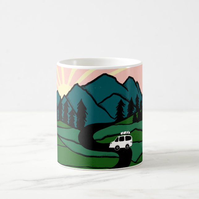 Vanlife Road Resa Campervan Mountain Sunrise Kaffemugg (Center)