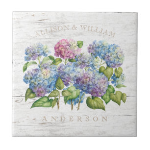 Vanlig hortensiablom med trä tillfogar namn kakelplatta