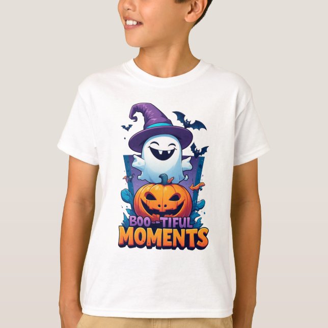 Vänlig Spöke Med Pumpa För Halloween Natt  T Shirt (Framsida)