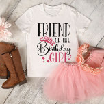 Vännen till Birthday Girl Anpassningsbar Matching  T Shirt<br><div class="desc">Tittar ni en roligt och ett unikt sätt att visa ert stöd för er dotters födelsedagsfest? Titta bara på våra anpassningsbar, matchande skjortor! Våra skjortor är perfekter för alla födelsedagsflickor som vill visa sina vänner och sin familj att hon är en del av en speciell grupp. Oavsett om din dotter...</div>