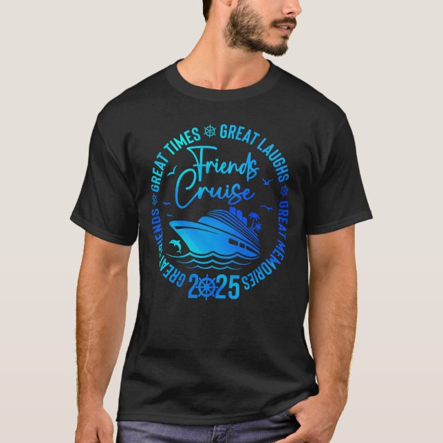 Vänner på kryssning 2025 års semester, marschvänne t shirt (Framsida)