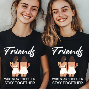 Vänner "Vem som samlas" T-Shirt