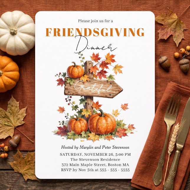 Vänners Thanksgiving-middag Rustikt trätecken Vatt Inbjudningar (Skapare uppladdad)