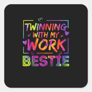 Vänortssamarbete med min bästa vän i Bestie Spirit Fyrkantigt Klistermärke