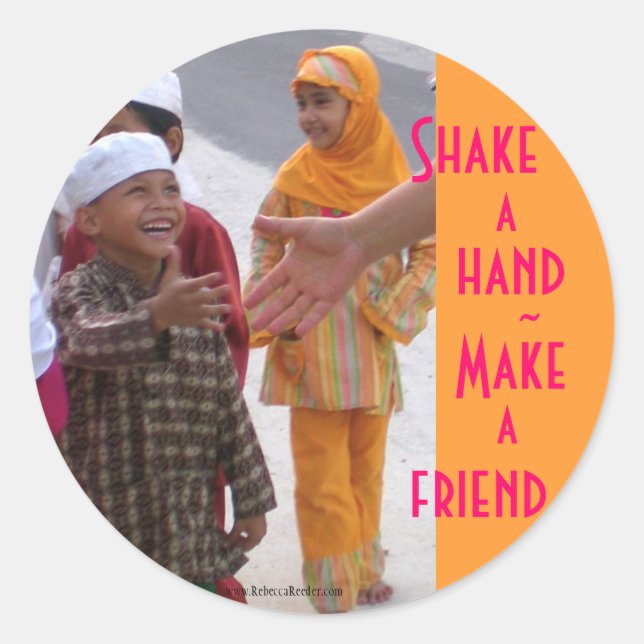 Vänskapen i världen runt klistermärke (Framsida)