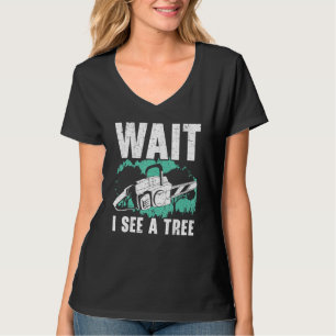 Vänta jag ser en trädspecialist Trädvårdare Fällar T Shirt
