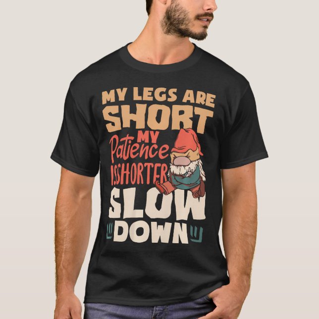 Vänta på mig jag har små ben som springer t shirt (Framsida)