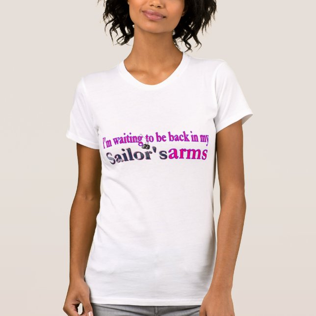 Vänta som är i sjöman arms-g/f t-shirt (Framsida)