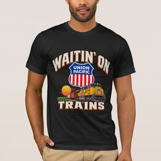VÄNTAR PÅ TÅG.  UNION PACIFIC. T SHIRT (Framsida)