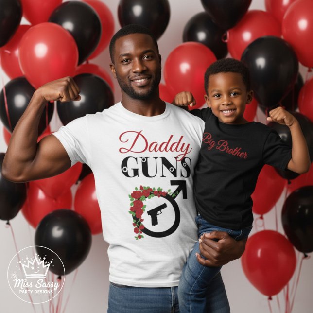 Vapen eller Ro Gender Reveal Baby Shower T Shirt (Celebrate the proud papa with our "Daddy Guns" T-shirt. It's the ultimate way to Vote Team Boy)