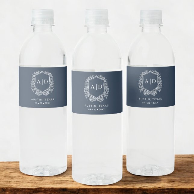 Vapensköld för marin blå monogram Bröllop-Blommigt Vattenflaskor Etikett (Skapare uppladdad)