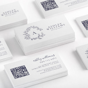 Vapensköld QR-kod för elegantens blå monogram-Blom Visitkort