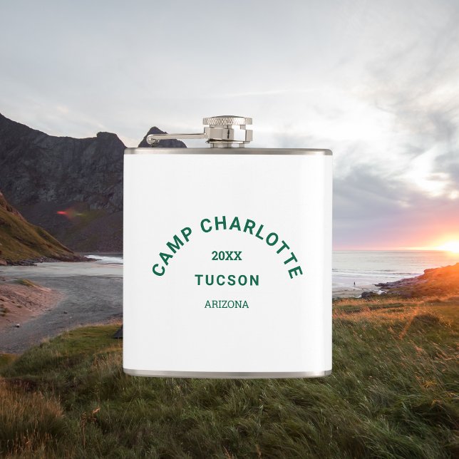 Vapenskölden Grönt av  för skogen i Camp Theme Fickplunta (Skapare uppladdad)