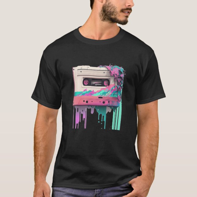 Vaperwave Aesthetic Glitch Cassette Tape Retrowave T Shirt (Framsida)