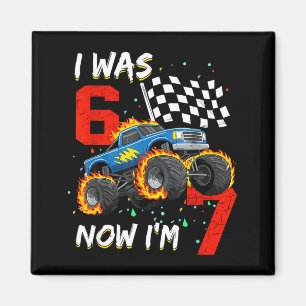 Var 6 7 år gammal pojke monstertruck 67 7-årsdag magnet