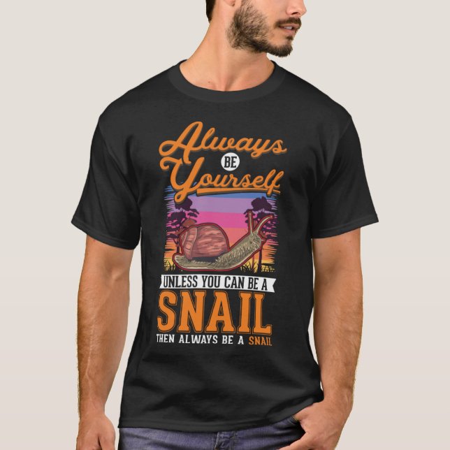 Var alltid dig själv, Snigel Pullover Hoodie T Shirt (Framsida)