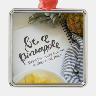Var ananas julgransprydnad metall