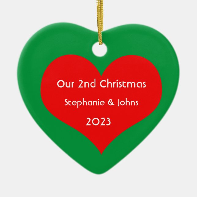 Vår andra jul tillsammans Cute Red Heart 2023 Julgransprydnad Keramik (Framsidan)