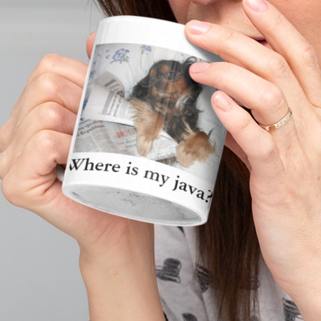 Var är min java? Cavalier King Charles Spaniel Kaffemugg (Start your day with a smile! This hilarious mug captures the playful antics of this dog!)
