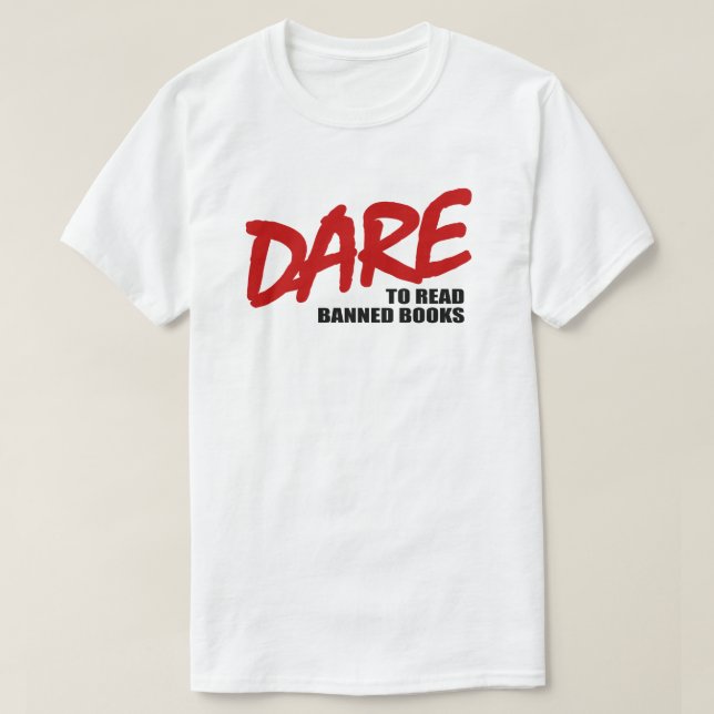VAR ATT läsa bokar som förbjudits T Shirt (Design framsida)