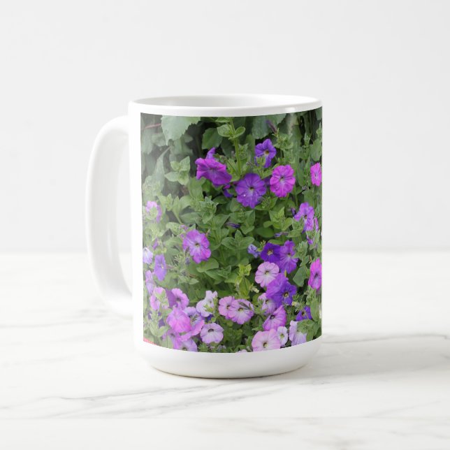 Vår blommor Lila Garden Petunia Blommigt Photo Kaffemugg (Framsida vänster)