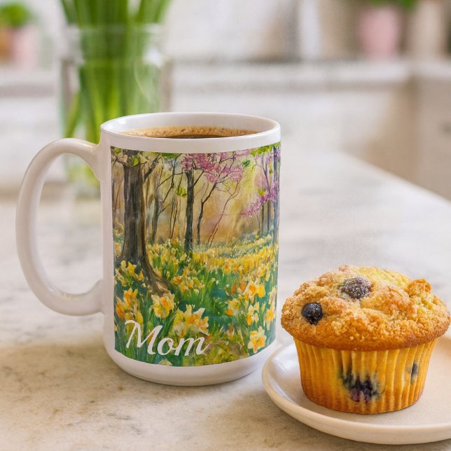 Vår Blommor Narcisser Mamma  Kaffemugg (Mom’s forest mug with daffodils a warm, nature-inspired gift for spring mornings and Mother’s Day.)