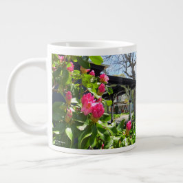 Vår Blooms i kuststaden - Martha's Vineyard Jumbo Mugg