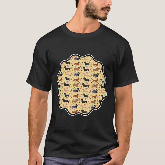Vår Dachshund Mönster med blommor T Shirt (Framsida)