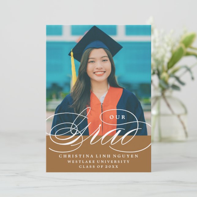 VÅR ELEGANTA SCRIPT GRAD | EXAMENSINVITATION INBJUDNINGAR (Stående Fram)