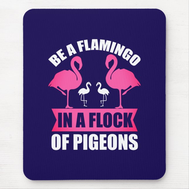 Var en flamingo i en flock duvor musmatta (Framsidan)