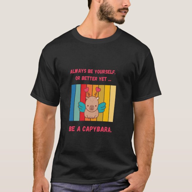 Var en Kapybara u2013 Söt & Sällsynt Retro Regnbåg T Shirt (Framsida)