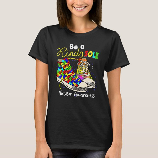 Var en liten puzzle Shoes Autism Awareness Månad T Shirt (Framsida)