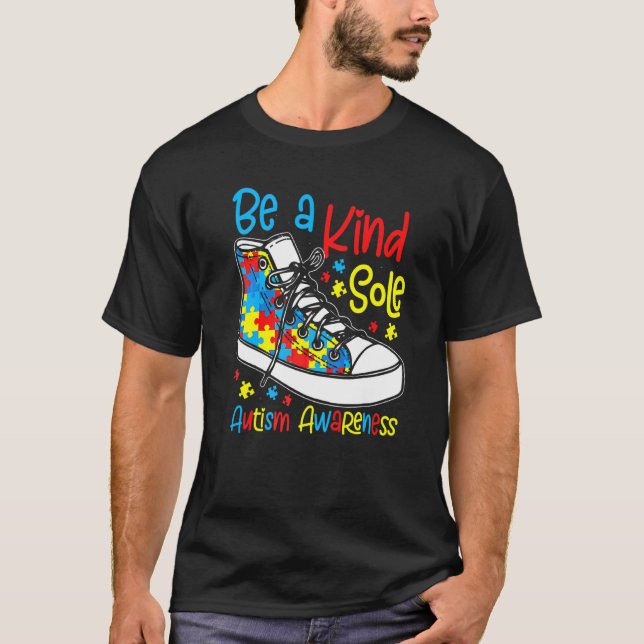 Var en slags Autism Awareness Puzzle Shoes är Ki T Shirt (Framsida)