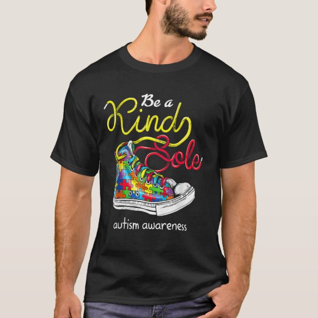 Var en slags Autism Awareness Puzzle Shoes är Ki T Shirt (Framsida)
