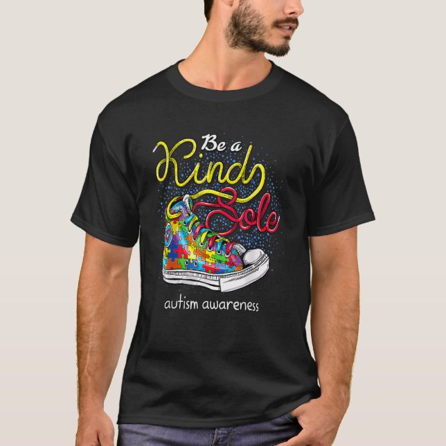 Var en slags Autism Awareness Puzzle Shoes är Ki T Shirt (Framsida)