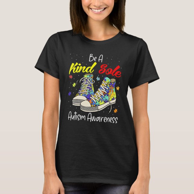 Var en slags Autism Awareness Puzzle Shoes är Ki T Shirt (Framsida)