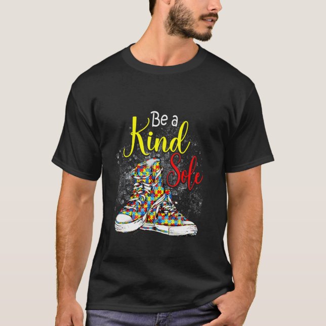 Var en slags Autism Awareness Puzzle Shoes T Shirt (Framsida)