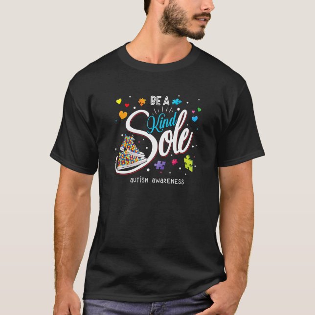 Var en slags ensamstående Autism Awareness Shoes b T Shirt (Framsida)
