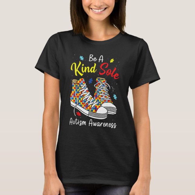 Var En Snäll Ensam Regnbåge Trendig Pusselsko Auti T Shirt (Framsida)