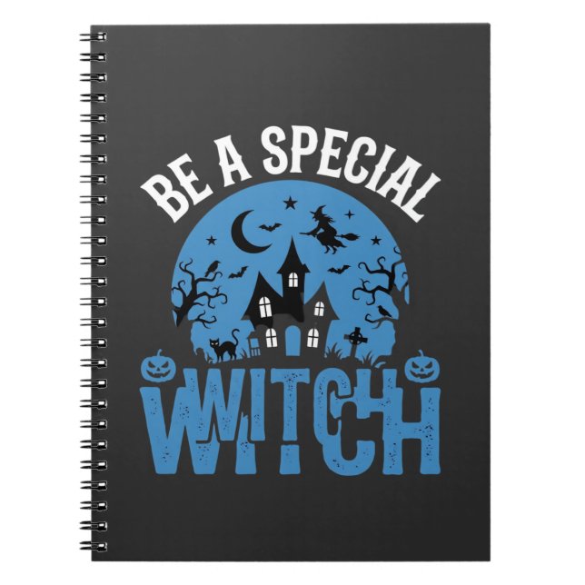 Var En Speciell Häxa Halloween-design_1 Anteckningsbok (Framsidan)