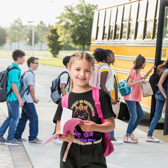 Var ett ljus i mörkret Cute Monster T Shirt (Skapare uppladdad)