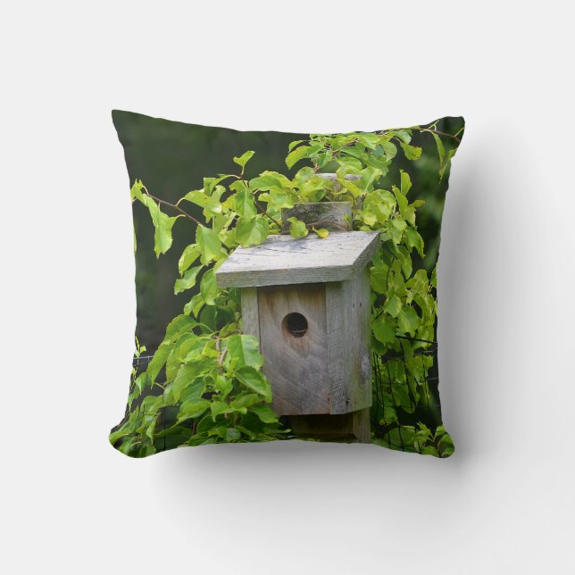 Vår & Fall Birdhouse Pillow Kudde (Framsida)