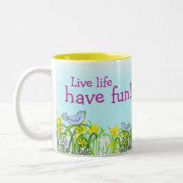 Vår-flicka som jagar fåglar mugg