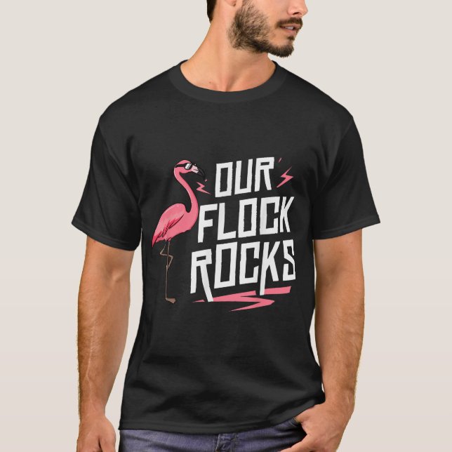 Vår Flock Sten-gåva till Rosa Flamingo Women Manar T Shirt (Framsida)