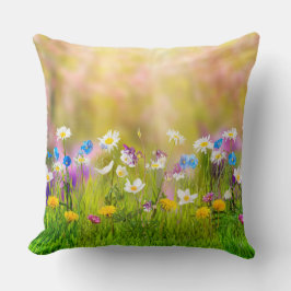 Vår Flower Decorative Pillow Kudde