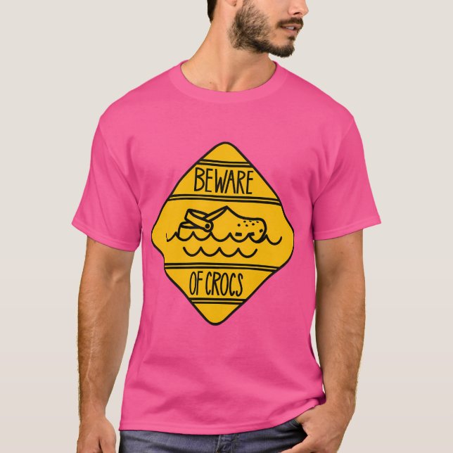 Var försiktig med krockar t shirt (Framsida)