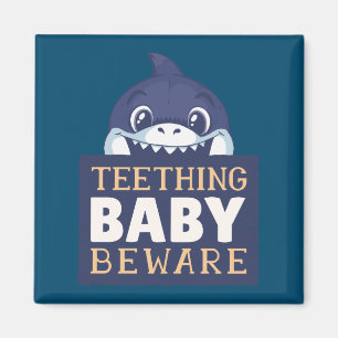 Var försiktig med Teething Baby Shark Magnet