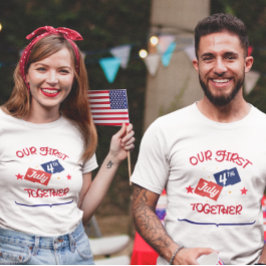 Vår första 4:e juli tillsammans - ett par T-Shirt